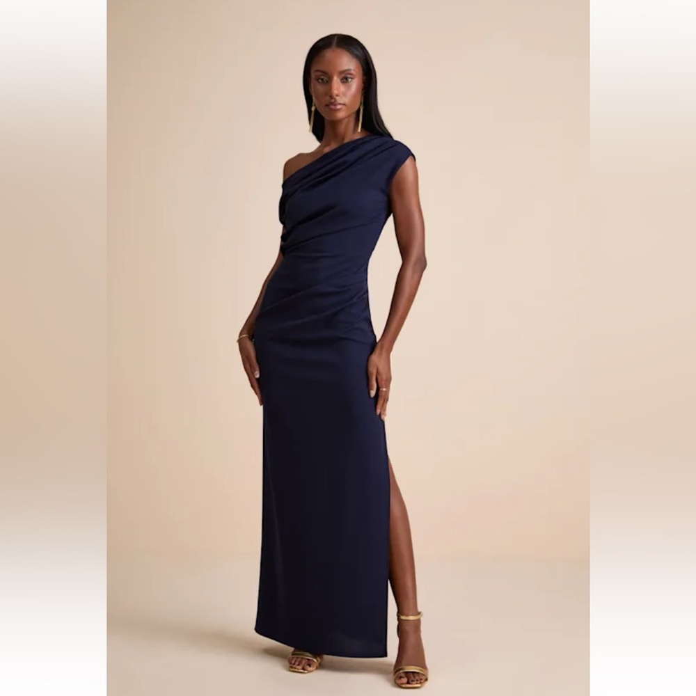Lulu’s Navy Blue Off-Shoulder Dress